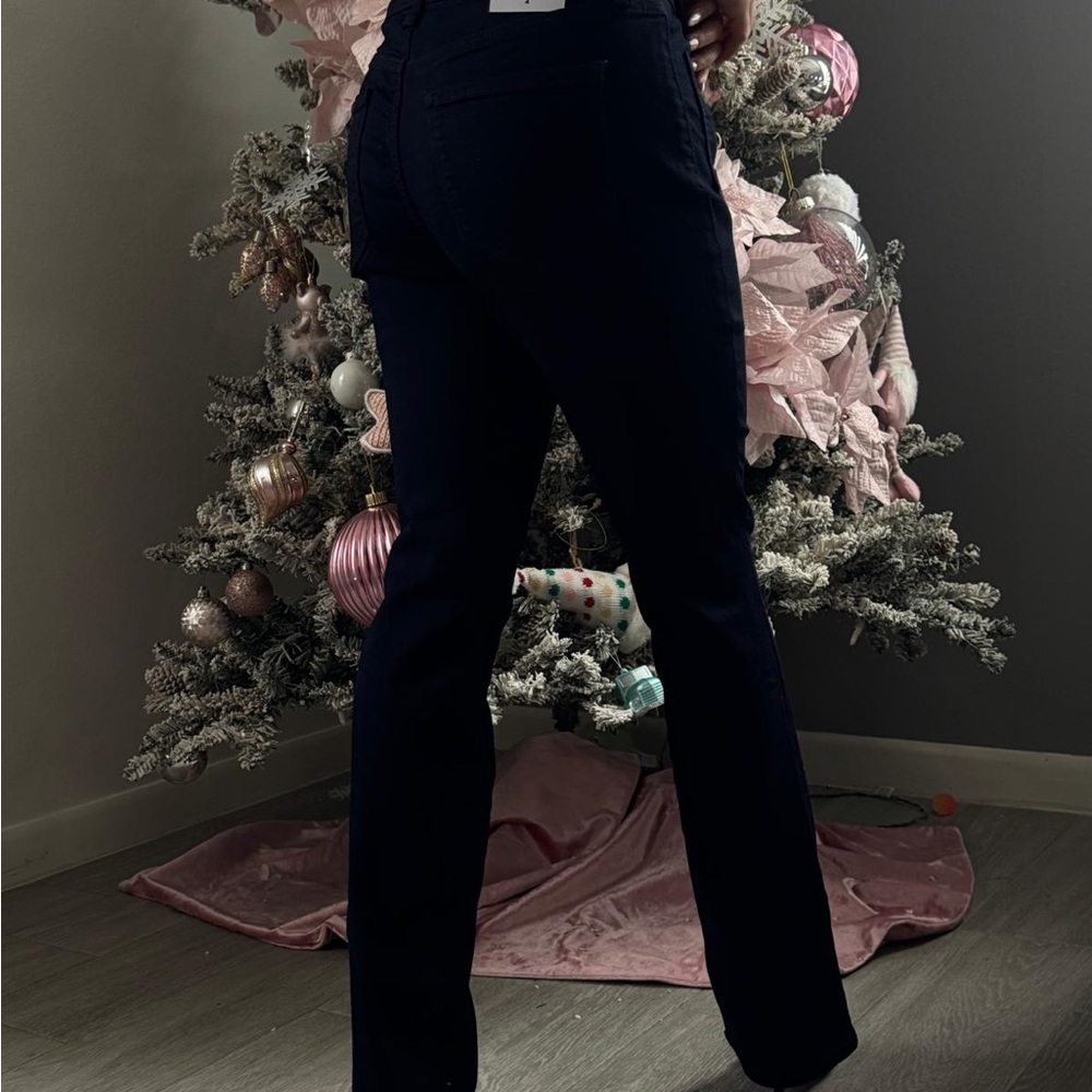 Stylish Dark Navy High-Waisted Jeans - Picture 2 of 3